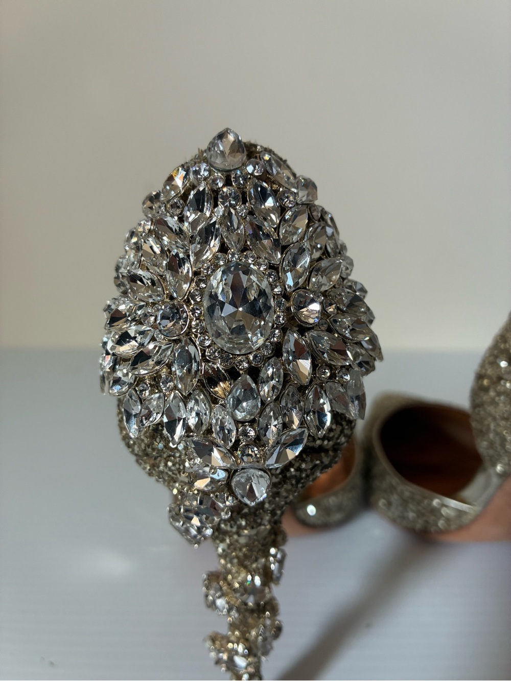 Badgley Mischka Vogue III Crystal Glitter Pointed Toe Pumps Heels size 6 - Picture 9 of 11